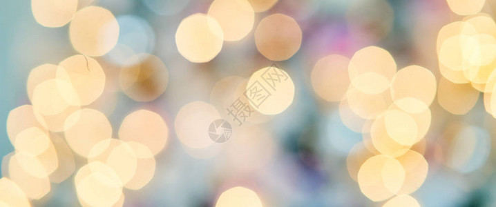 圣诞树灯和装饰Bokeh模糊出焦点背景横幅图片
