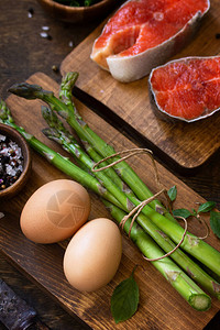 有机食品健康食品烹饪概念鲑鱼生锈图片