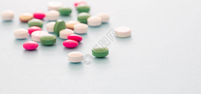 蓝糊面背景的药品丸药剂产品种类繁多特观医疗保健概念背景