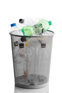 废塑料瓶的垃圾桶背景图片