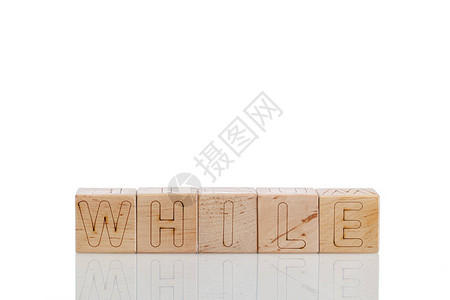 白色背景切换时带字母的Wood图片