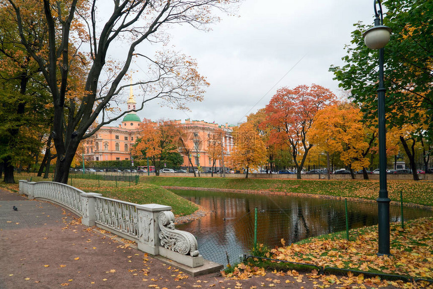 圣彼得堡米哈伊洛夫斯基城堡奥图门图片