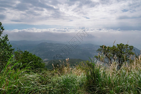 北长明山公园的吉青山周围自然景色图片