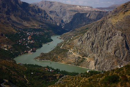 土耳其Erzincan的幼发拉底河和Kem高清图片
