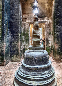 古老的Stupa石块柬埔图片