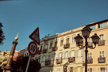 Cagliari市主要购物广场Sardinia图片