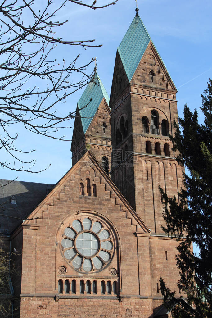 RedeemerErloessrkirche教堂是德国黑森州BadHombur图片
