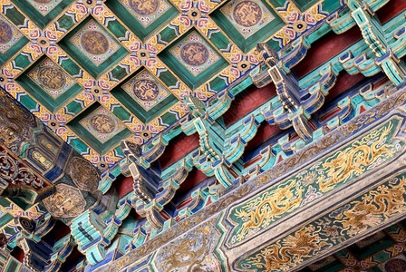 紫禁城皇宫天花板上传统的中图片