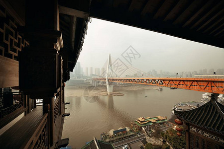 重庆的洪亚东综合建筑有桥梁和城市建筑图片