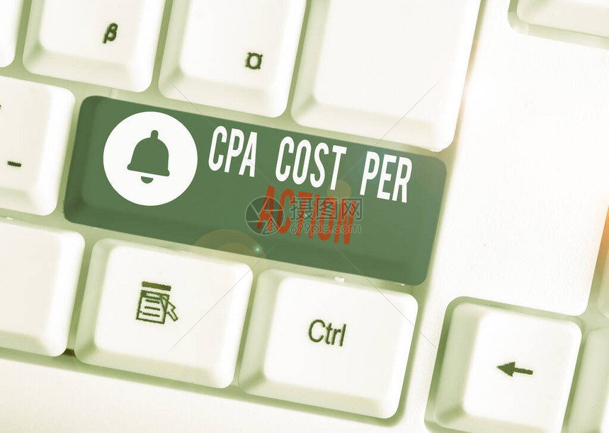 显示每次操作的Cpa成本的文本符号用户点击附属链接时支付的商业照片文本佣金白色pc键盘图片