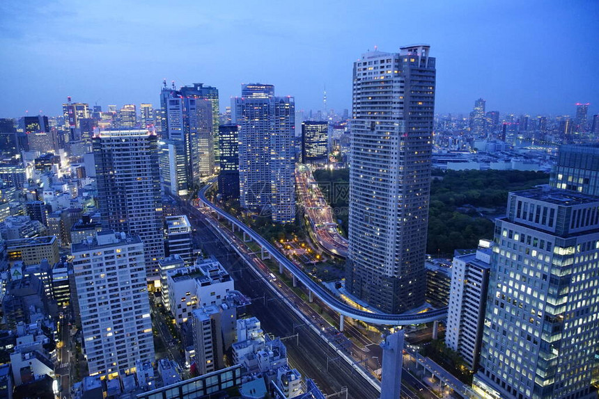 可见日本城市夜景的风景相照图片
