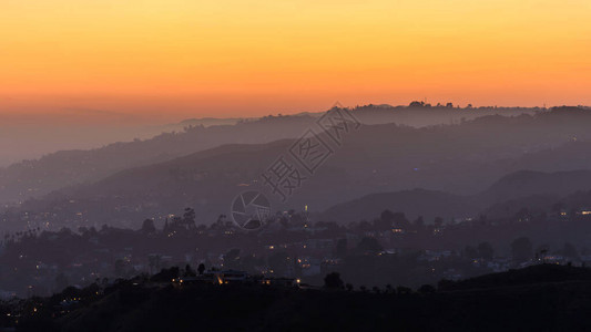 洛杉磯好莱坞山丘的日落天空是图片