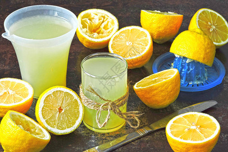 柠檬新鲜的柠檬柑橘汁提取器柠檬图片