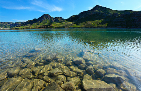 河流的风景图片