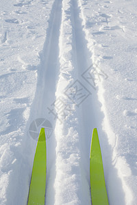 X滑雪滑雪轨上的天图片