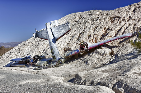 飞机坠毁在尼尔森附近的埃尔多拉峡谷Techatticup矿山鬼镇附图片