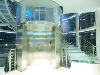 透明电梯和楼梯图片