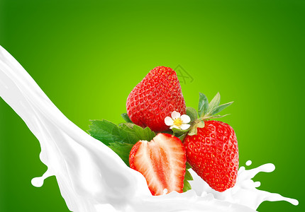 用草莓泼牛奶图片