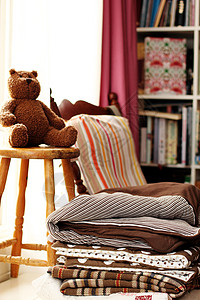 温暖的家庭环境专注于毯子图片