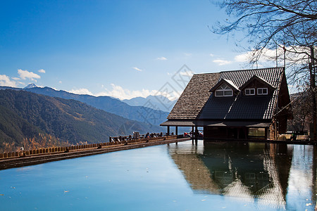 登口小屋台中图片