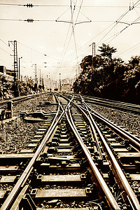 前进的铁路复古黑白图片