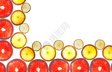 白色背景上五颜六色的柑橘类水果的混合图片