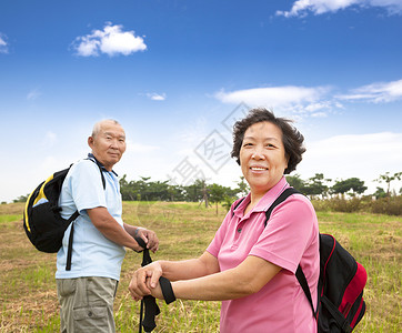 亚洲老年夫妇在图片