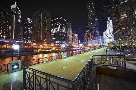 美国伊利诺伊州芝加哥河道市中心图片