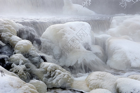 冬天的练习曲与结冰的河流图片