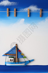 蓝天空海洋和船图背景的木质纸图片