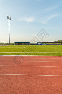 空荡的奥林匹克体育场有足球场和赛马场图片