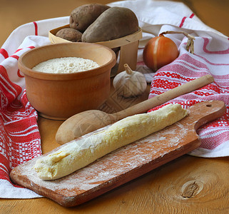 烹饪乌克兰土豆马铃薯人图片
