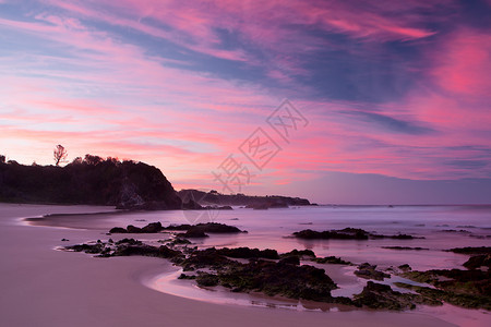 澳大利亚新南威尔士州Naroma附近的玻璃屋海滩背景图片