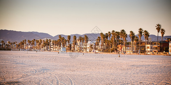 圣莫妮卡海滩在美国加利福尼亚州洛杉矶阳光明图片