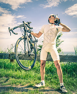 自行车赛冠军的肖像亲图片