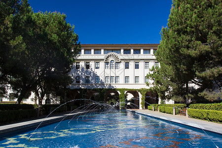 加州理工学院是加州帕萨迪纳市的一所研究型大学高清图片