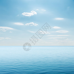 蓝海上云彩图片