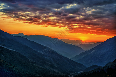 从KalinchokPhoteng到尼泊尔图片