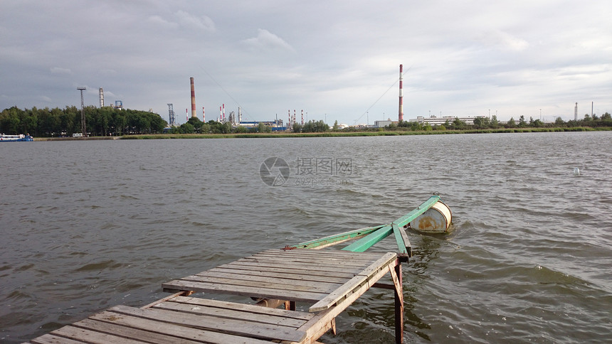 波兰格但斯克炼油厂图片