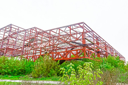 旧的废弃工业结构图片