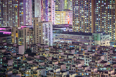深圳黄昏的城市天际线图片