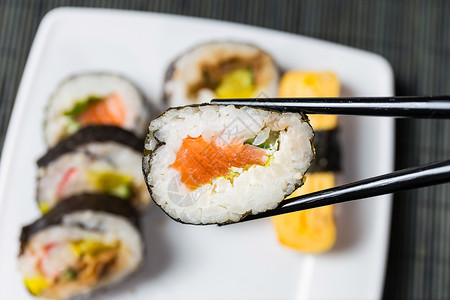 日式海鲜寿司图片
