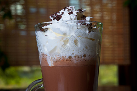 咖啡摩卡加奶油和巧克力图片