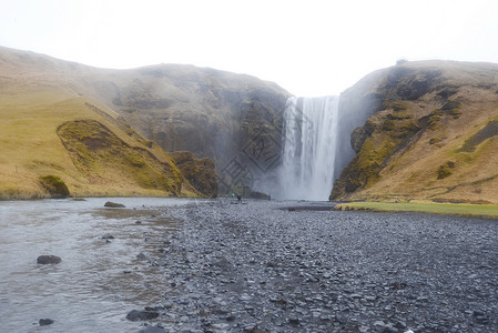 冰岛环城公路旁的大瀑布图片