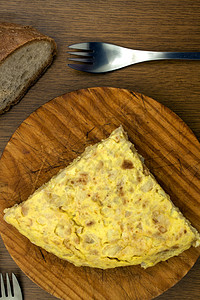 一种传统的西班牙式意大利煎蛋卷背景图片
