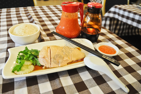 新加坡的海南鸡配奶油饭图片