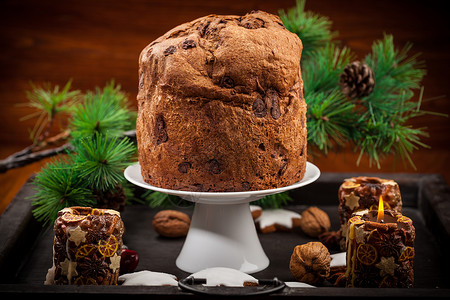 圣诞节的巧克力蛋糕传统的意图片