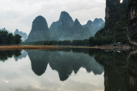 黎河的清晨景色高清图片