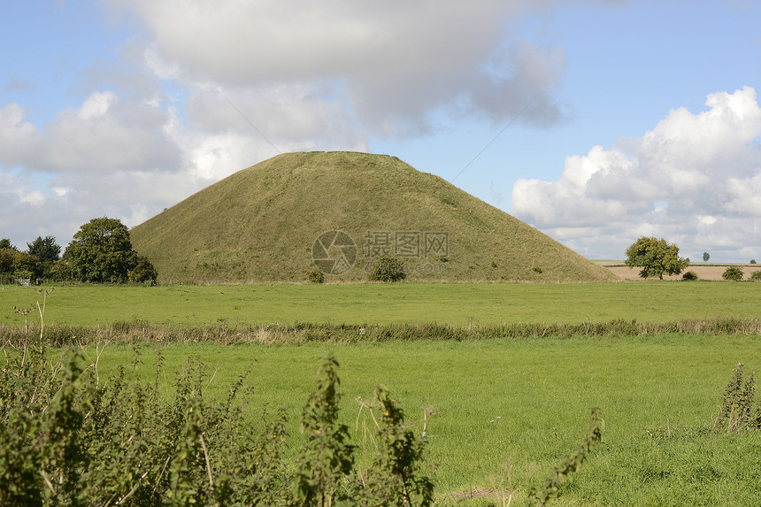 英国威尔特郡Avebury附近SilburyHill图片