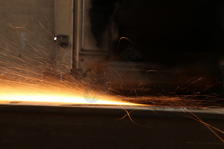 金属焊接在工厂图片